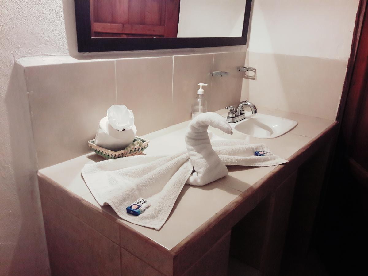 Hostel La Остров Холбокс Экстерьер фото
