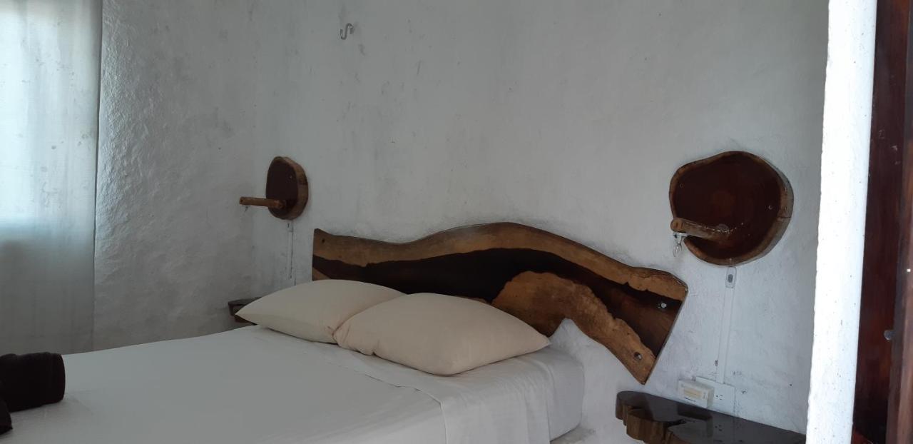 Hostel La Остров Холбокс Экстерьер фото